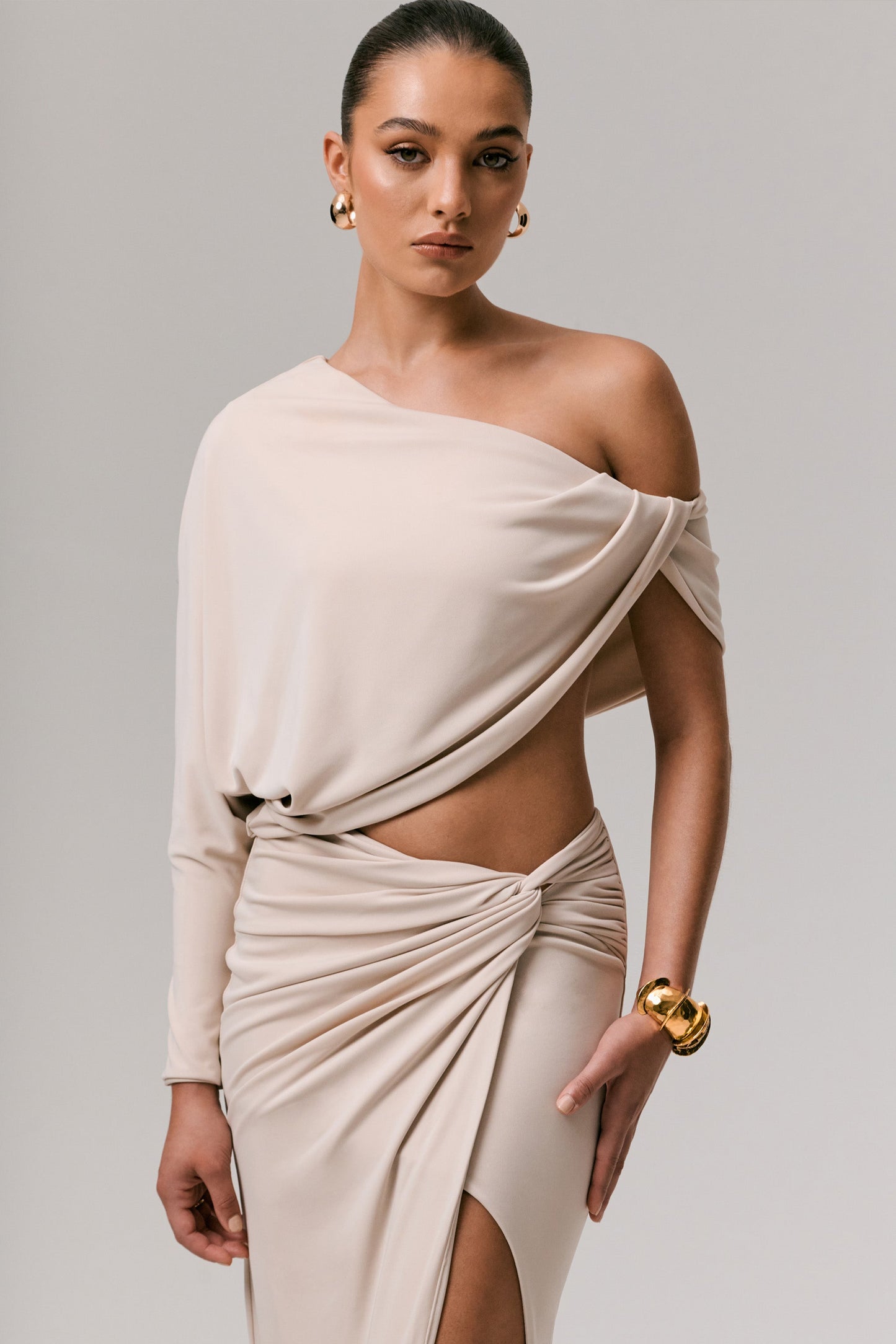 Dua | Stone Asymmetric One-Sleeve Draped Top